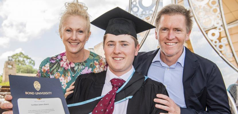 family-s-border-dash-to-graduation-bond-university-gold-coast